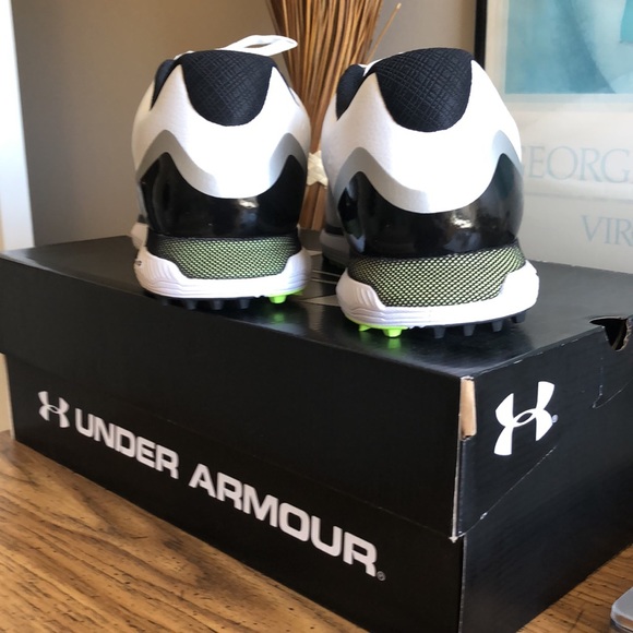 Given as a gift to a Guy who never had new golf shoes! - Picture 5 of 10